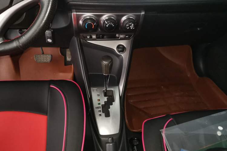 Used Toyota YARiS L Zhi Xuan 2014 1.5G Automatic Xuan Dong Edition Gear Lever