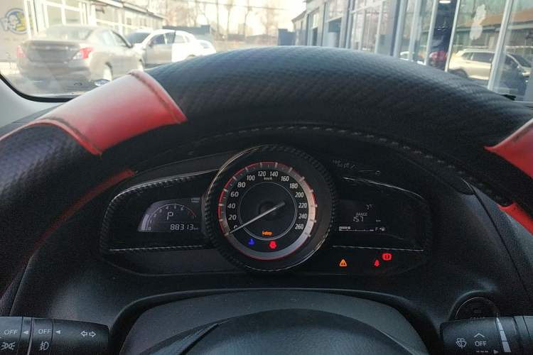 Used Mazda Mazda 3 Axela 2014 Sedan 1.5L Automatic Luxury Model
