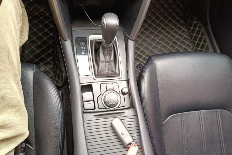 Used Mazda CX-4 2016 2.0L Automatic 2WD Blue Sky Dynamic Edition
