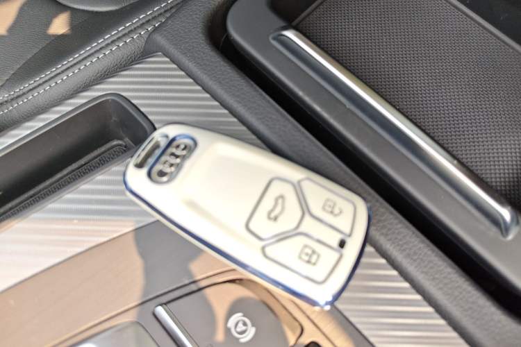 Used Audi Q5L 2020 45 TFSI Prestige Fashion Model
