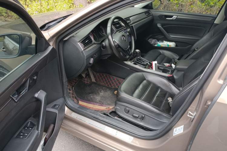 Used Volkswagen Passat 2017 280TSI DSG Luxury Edition
