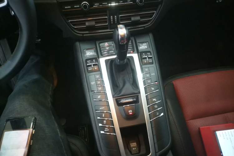 Used Porsche Macan 2018 Macan 2.0T