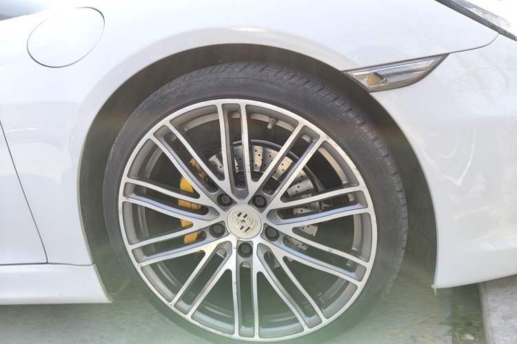 Used Porsche Boxster 2013 Boxster 2.7L
