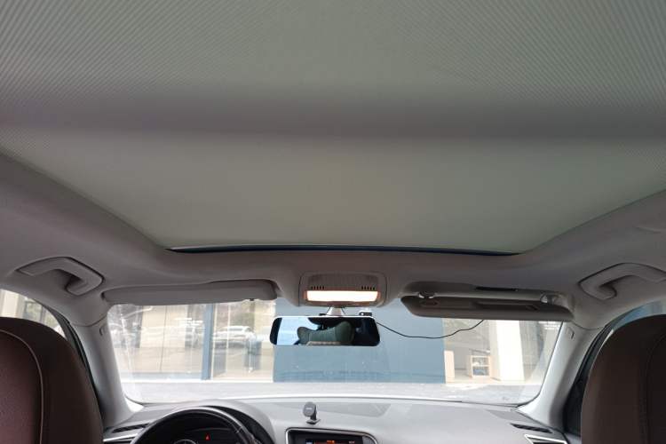 Used Audi Q5 2015 40 TFSI Technology Edition Headliner