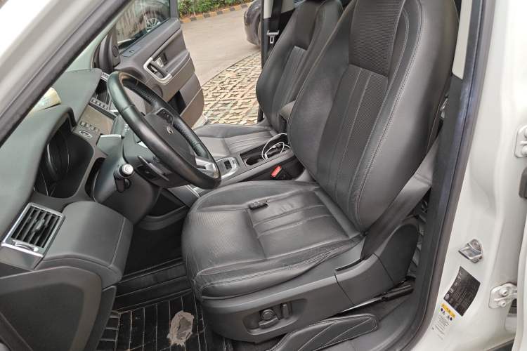 Used Land Rover Discovery Sport 2016 2.0T SE
