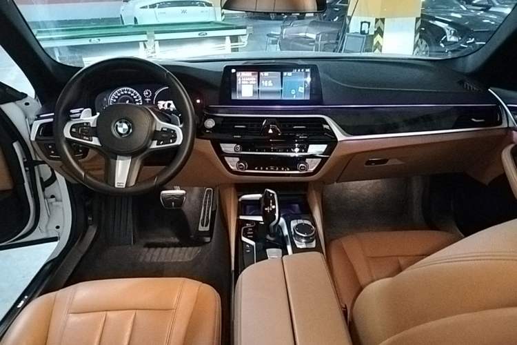 Used BMW 5 Series 2018 Restyled 530Li Leading Edition M Sport Package