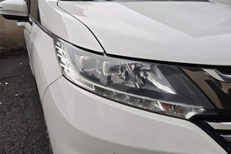 Used Honda Odyssey 2018 2.4L Smart Edition Right Front Headlight