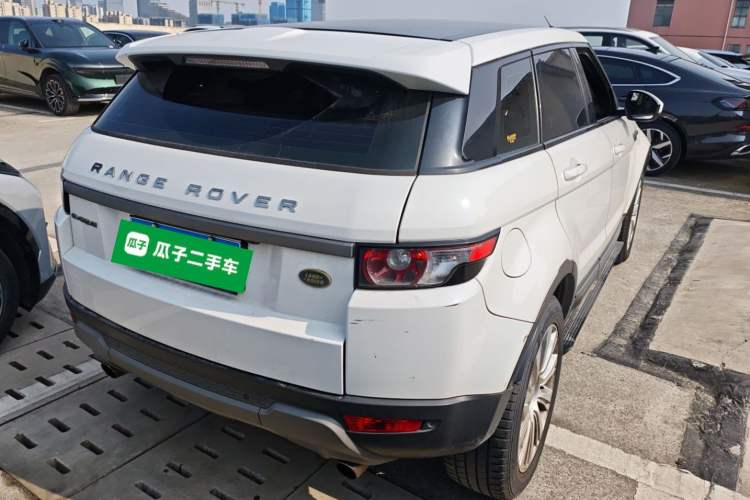 Used Land Rover Range Evoque 2015 2.0T Five-Door Zhiyao Edition Rear Right 45 Deg