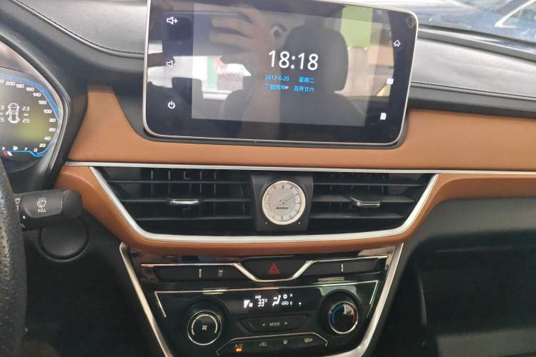 Used Wuling Hongguang S3 2018 1.5L Manual Luxury Model China V Standard