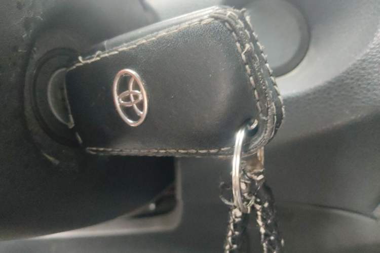 Used Toyota FRONTLANDER 2022 2.0L CVT Elite Edition Vehicle Key