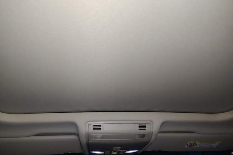 Used Volkswagen Tayron 2023 330TSI Two-Wheel-Drive Luxury Plus Advanced Version
