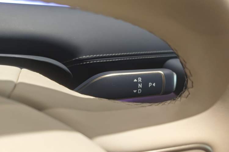 Used Nio ET9 2025 100kWh Signature Edition
