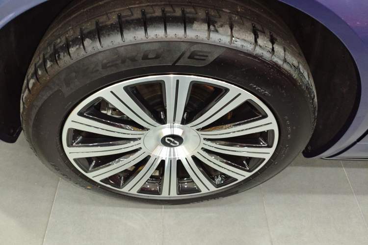 Used Hima AITO M7 2026 Model Range-Extending Ultra All-Wheel Drive 5-Seater Version Exterior 5