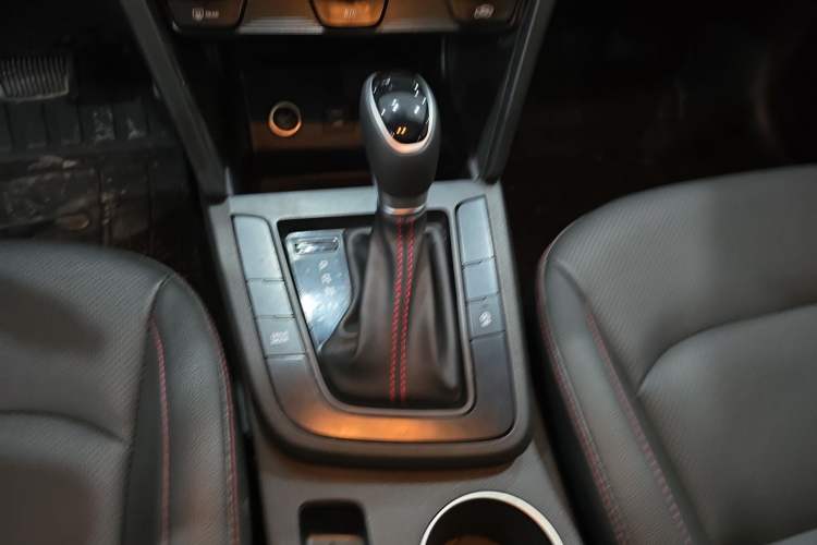 Used Hyundai Elantra (6th Generation / Lingdong) 2019 1.4T Dual-Clutch Xuan Dong · Dynamic Model