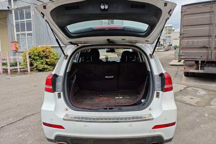 Used Haval H2 2016 Red-Label 1.5T Manual Two-Wheel Drive Luxury Model