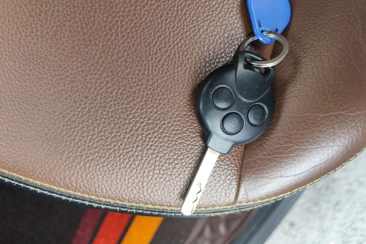 Used smart fortwo 2014 1.0 MHD Hardtop BoConcept Special Edition Vehicle Key