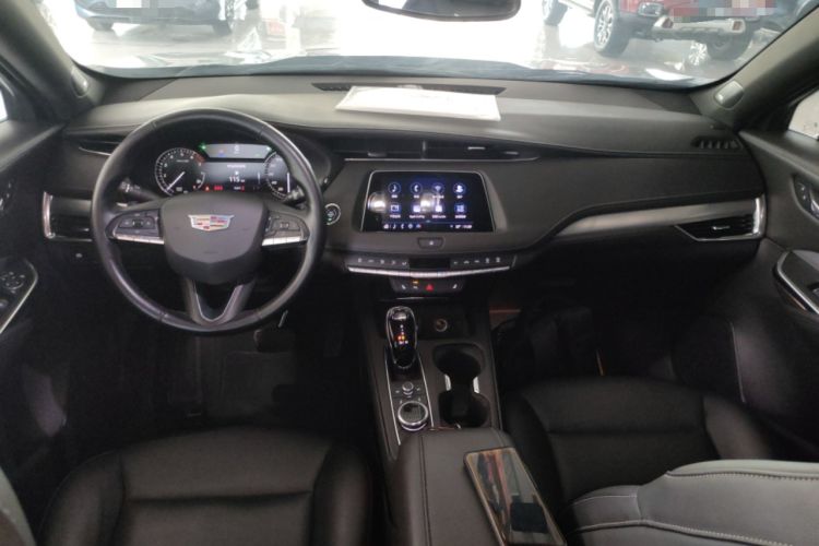 Used Cadillac XT4 2021 28T Two-Wheel Drive Leading Version Center Console