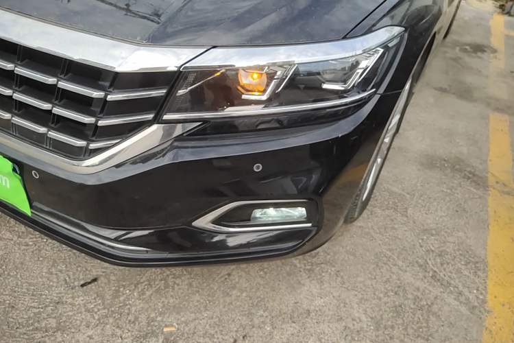 Used Volkswagen Passat 2019 330TSI Elite Edition China VI
