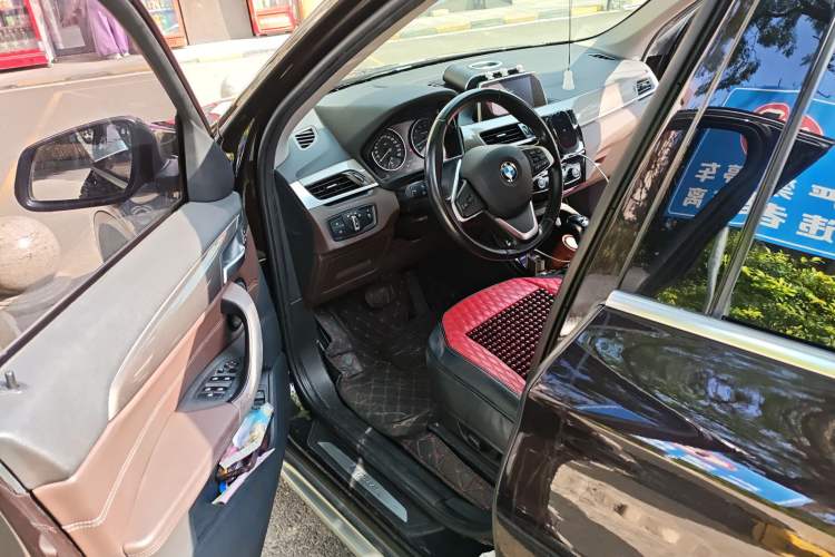 Used BMW X1 New Energy 2018 xDrive25Le Luxury Model Driver Seat