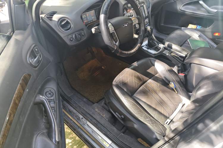 Used Ford Mondeo 2010 2.3L Fashion Edition