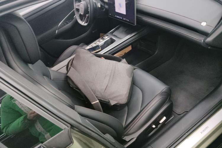 Used Xiaomi Auto SU7 2024 Four-Wheel Drive Ultra-Long Range Advanced Intelligent Driving Max Edition
