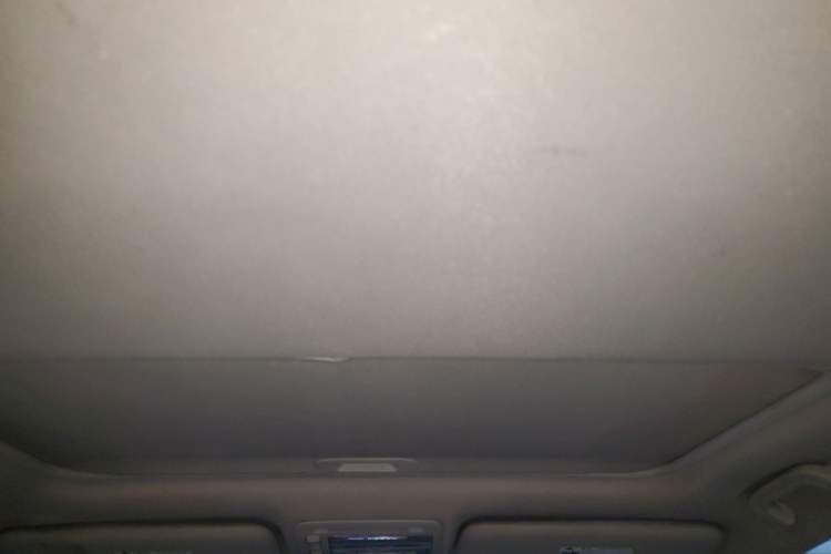 Used BYD S6 2012 2.4L Automatic Luxury Edition Headliner