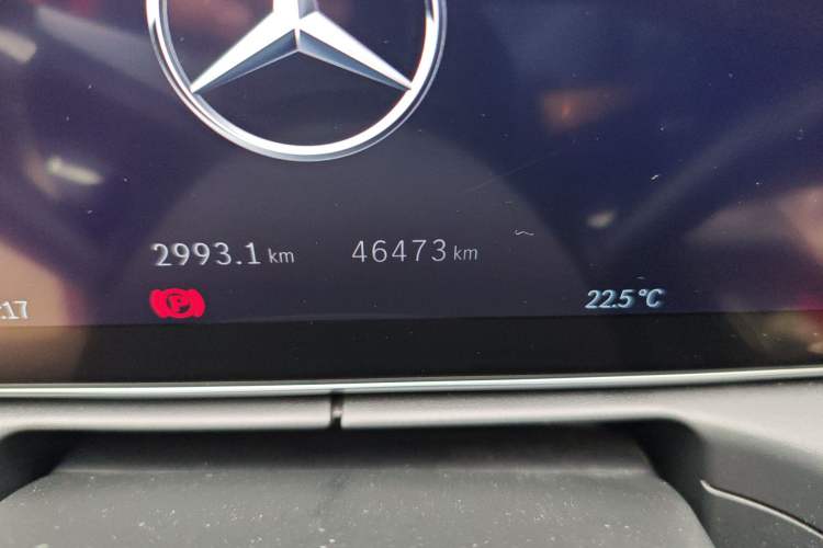 Used Mercedes-Benz C-Class 2022 Restyled C 260 L Sport Edition Odometer Close Up