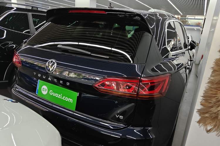 Used Volkswagen Touareg 2022 3.0 TSI Prestige Edition Classic Sport Package Rear Right 45 Deg