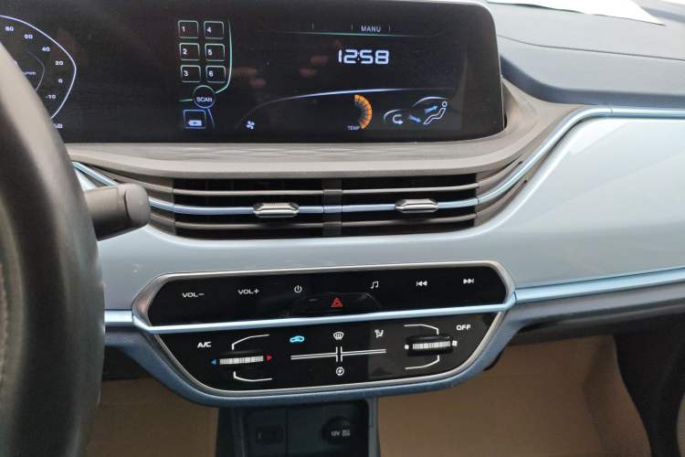 Used Oshan Benni E-Star 2022 Qingxin Edition Colorful Model Lithium Iron Phosphate