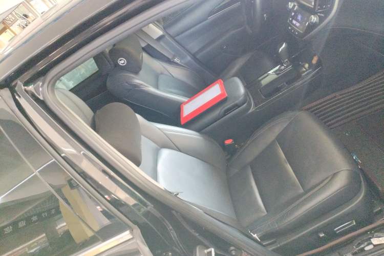 Used Toyota Crown 2015 2.5L Smart Edition
