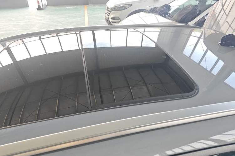 Used Lynk & Co 06 EM-P 2022 PHEV 84 km Range Pro Version