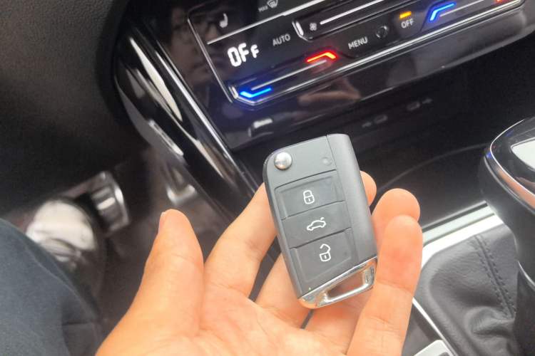 Used Volkswagen Tayron X 2020 330TSI Two-Wheel Drive Luxury Smart Connectivity Version