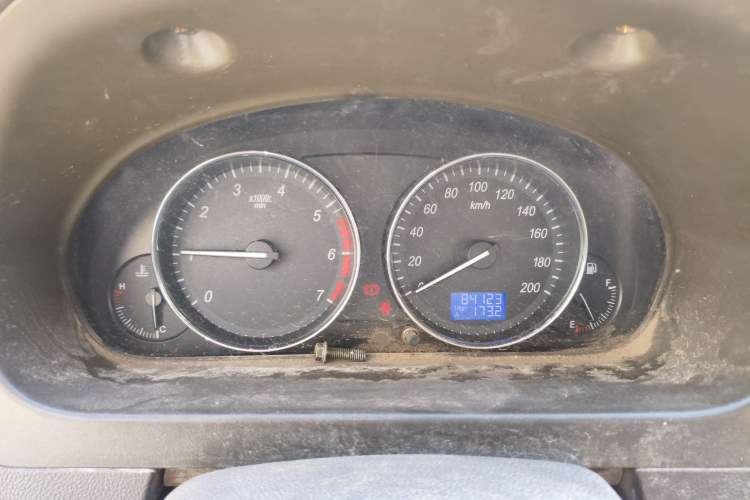 Used BAIC Weiwang M30 2015 1.5L Basic Version DAM15 Instrument Cluster