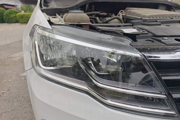 Used Volkswagen Jetta 2019 Dream Edition 1.4L Manual Fashion Version
