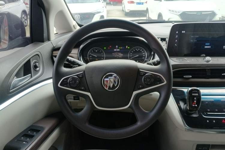 Used Buick GL8 2023 Land Executive Class Smart Enjoyment Model Steering Wheel