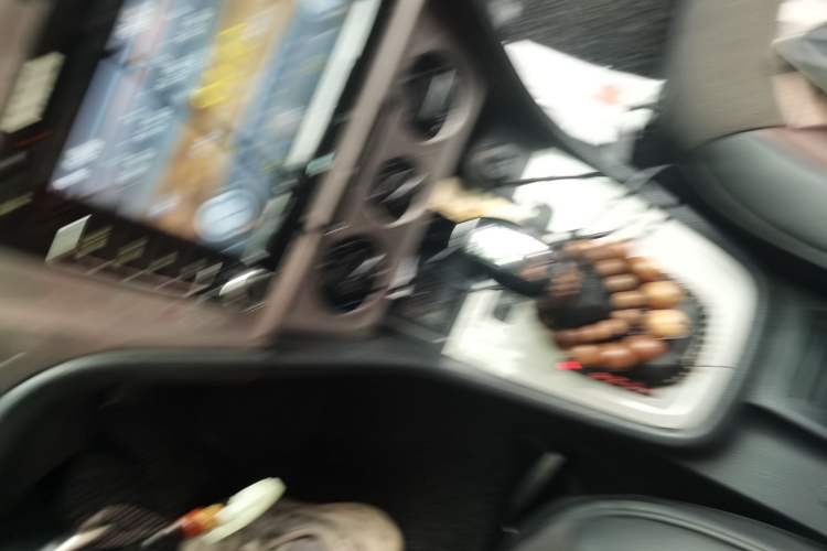 Used Volkswagen Gran Lavida 2013 1.6L Automatic Fashion Model Gear Lever