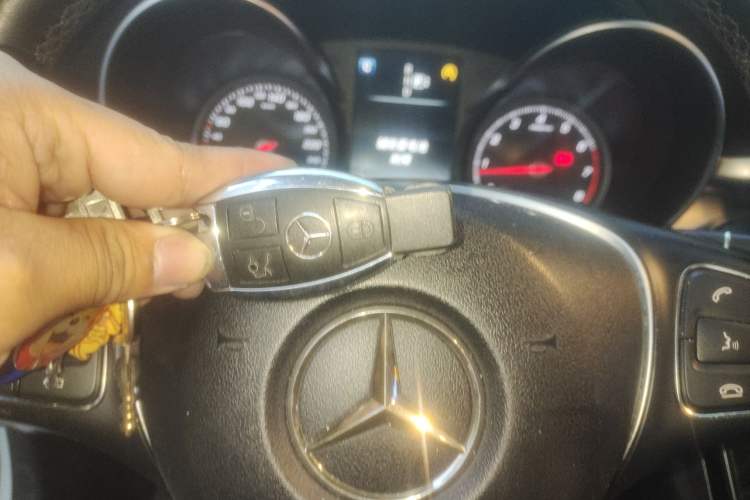 Used Mercedes-Benz C-Class 2015 C 200 L Sport Edition Vehicle Key