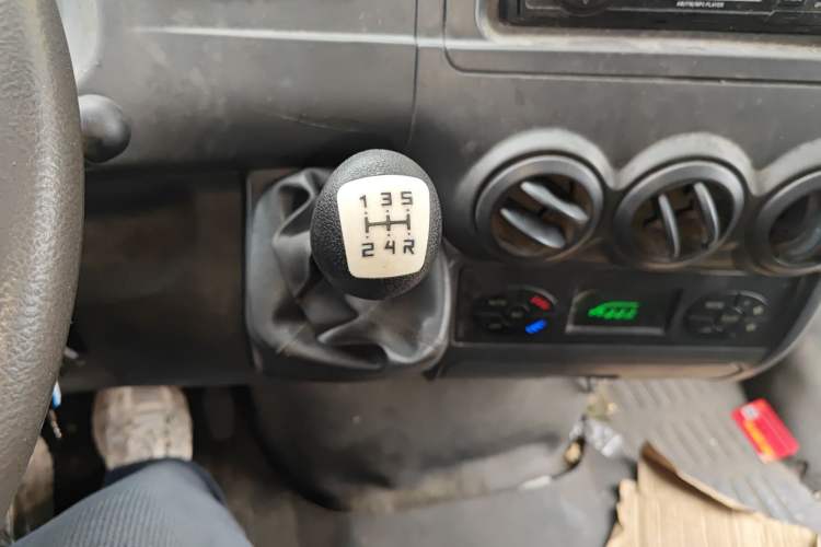 Used Iveco Power Daily 2017 2.5T Classic A37 High-Roof 7-Seater Passenger Van 47Z5
