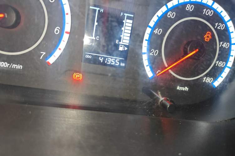 Used Chana Ruixing M60 2023 1.5L GDI Comfort-Class Passenger Vehicle 6/7 Seats
