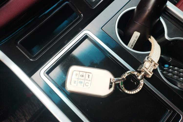 Used Honda Elysion 2022 2.0L eHEV Prestige Edition
