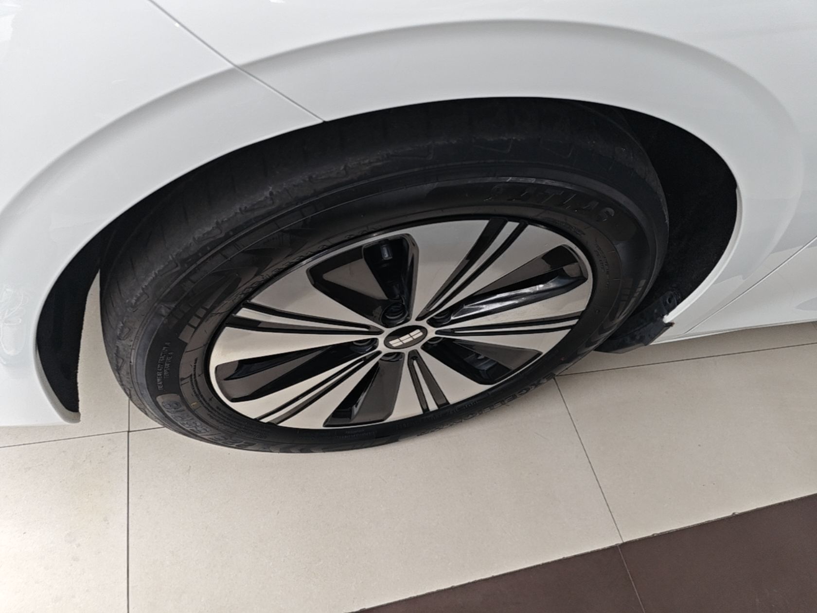 Geely Galaxy A7 2025 Model EM-i 150km Long-Distance Edition — снимка 10