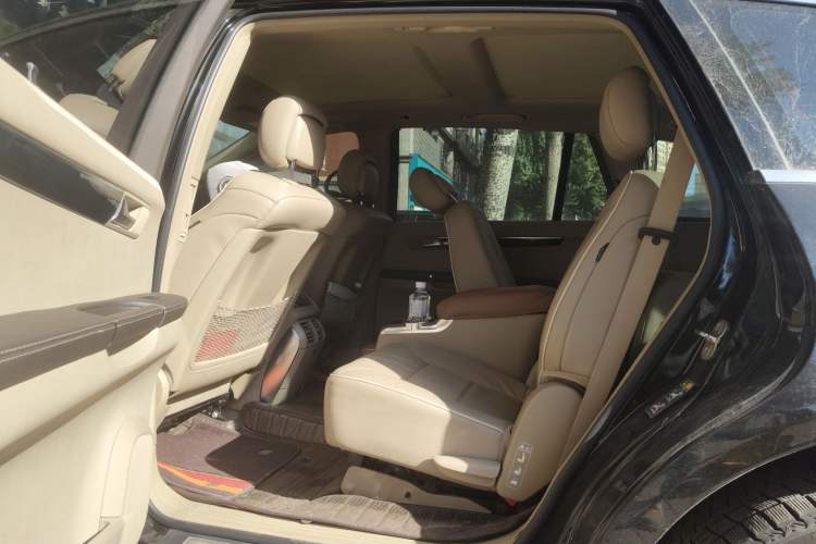 Used Mercedes-Benz R-Class 2015 R 320 4MATIC Luxury Model