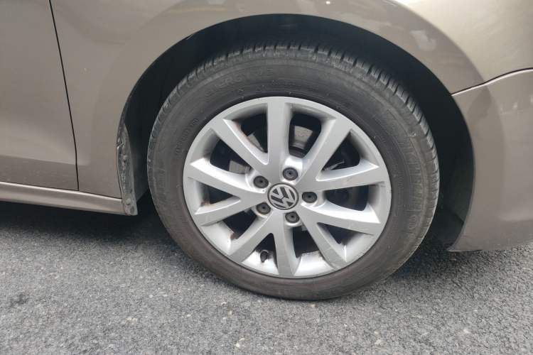 Used Volkswagen Sagitar 2012 1.6L Automatic Comfort Edition
