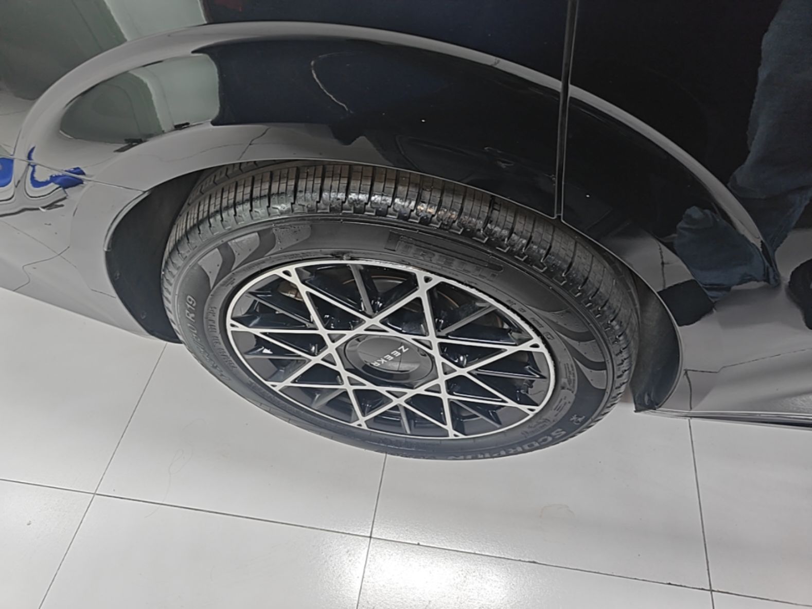 Zeekr 009 2024 7-Seater Aisle Version 108 kWh — снимка 11