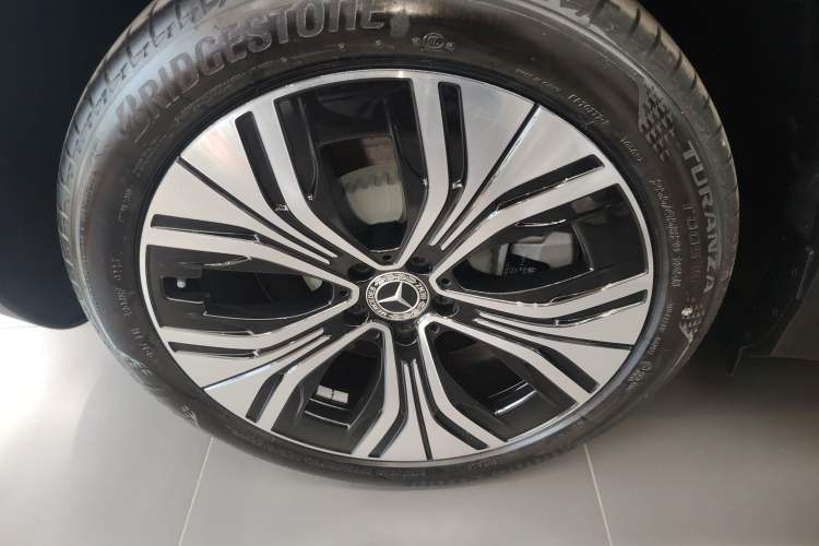 Used Mercedes-Benz EQE SUV 2024 500 4MATIC Luxury Edition Exterior 5