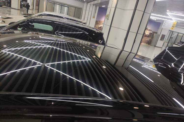 Used VOYAH COURAGE 2025 Model Four-Wheel-Drive Qiankun Edition
