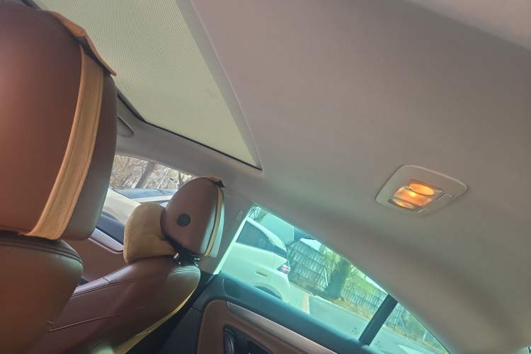 Used Volkswagen FAW-Volkswagen CC 2012 2.0 TSI Luxury Model Headliner