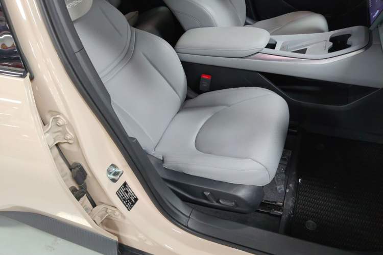 Used XPeng MONA M03 2024 620 with Ultra-Long Range