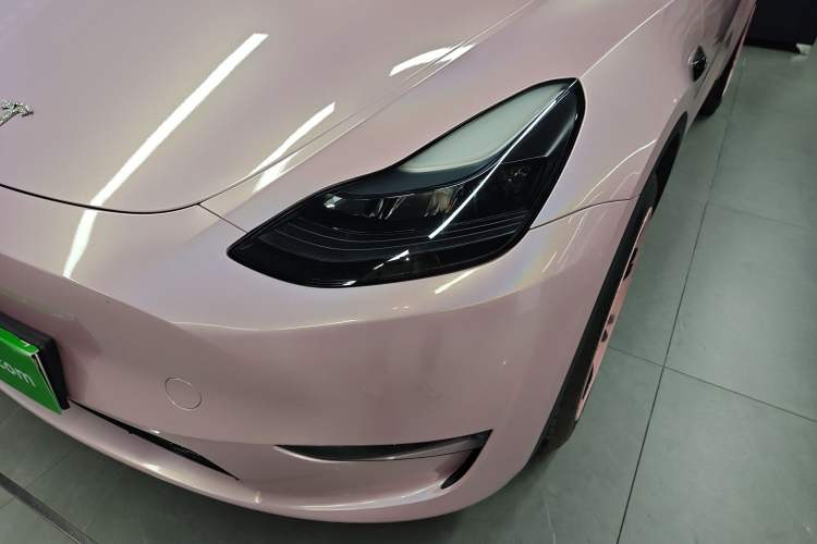 Used Tesla Model Y 2024 Long-Range All-Wheel-Drive Version
