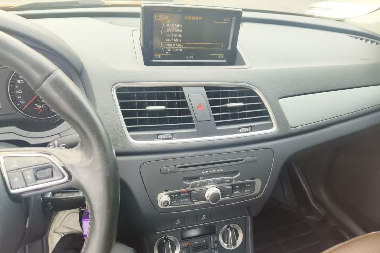 Used Audi Q3 2015 30 TFSI Ambition Edition
